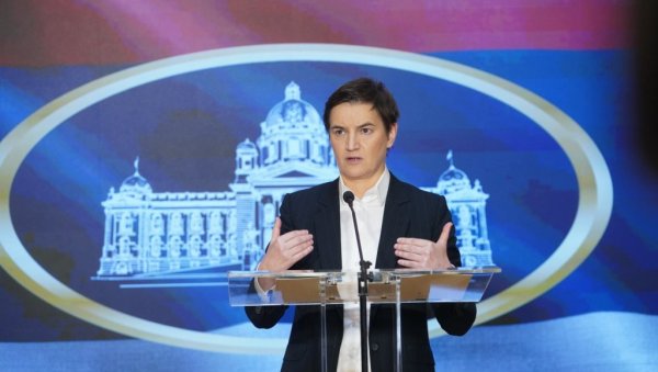 АНА БРНАБИЋ ДОБИЛА ЈЕЗИВЕ ПРЕТЊЕ СИЛОВАЊЕМ И СМРЋУ: Лажна борба опозиције за демократију АНА БРНАБИЋ ДОБИЛА ЈЕЗИВЕ ПРЕТЊЕ СИЛОВАЊЕМ И СМРЋУ: Лажна борба опозиције за демократију