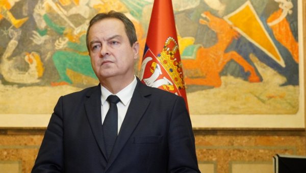 ОГЛАСИО СЕ ДАЧИЋ О НАВОДНОМ РАЗБИЈАЊУ БЛОКАДА РТС-А: Грубе неистине и опасне манипулације које је изнео Срђан Миливојевић ОГЛАСИО СЕ ДАЧИЋ О НАВОДНОМ РАЗБИЈАЊУ БЛОКАДА РТС-А: Грубе неистине и опасне манипулације које је изнео Срђан Миливојевић