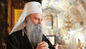 PATRIJARH PORFIRIJE U PEĆKOJ PATRIJARŠIJI: Poglavar SPC služio večernje bogosluženje sa iznošenjem plaštanice