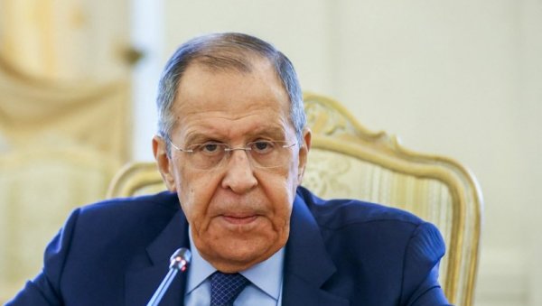 РУСИЈА СЕ САГИЊАТИ НЕЋЕ! Лавров: Не тражимо да нам укину санкције РУСИЈА СЕ САГИЊАТИ НЕЋЕ! Лавров: Не тражимо да нам укину санкције