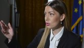 NEPOKOLEBLJIVO STOJIMO IZA SVIH PET ZAHTEVA KOJE JE PREDSEDNIK IZNEO Ministarka Mesarović: Borimo se za dalji napredak Srbije