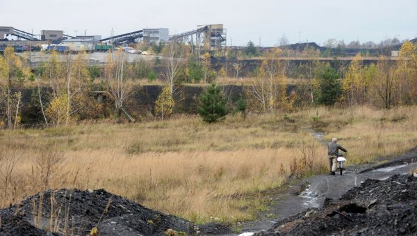 БЛУМБЕРГ ТВРДИ: САД и Украјина потписале споразум о минералима БЛУМБЕРГ ТВРДИ: САД и Украјина потписале споразум о минералима