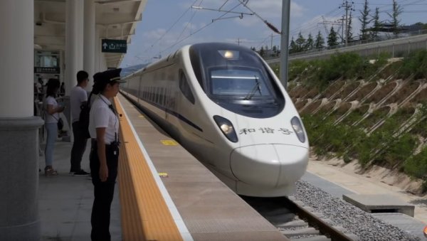 КИНА ТЕСТИРА НАЈБРЖИ ВОЗ НА СВЕТУ: Користи ултрапрецизну технологију кочења КИНА ТЕСТИРА НАЈБРЖИ ВОЗ НА СВЕТУ: Користи ултрапрецизну технологију кочења