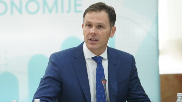 МАЛИ ПОРУЧИО ЂИЛАСОВОЈ СТРАНЦИ: Србија се пробудила и то, срећом, није више ваша прича МАЛИ ПОРУЧИО ЂИЛАСОВОЈ СТРАНЦИ: Србија се пробудила и то, срећом, није више ваша прича