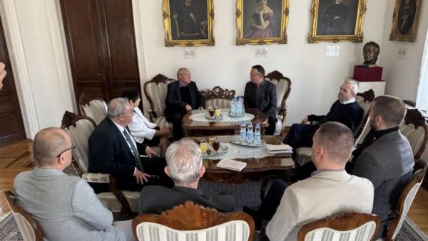 НАЈПОЗНАТИЈИ „ЛОВАЦ НА НАЦИСТЕ“ ПОСЕТИО НОВИ САД И ФОНДАЦИЈУ „СВЕТОЗАР МИЛЕТИЋ“ НАЈПОЗНАТИЈИ „ЛОВАЦ НА НАЦИСТЕ“ ПОСЕТИО НОВИ САД И ФОНДАЦИЈУ „СВЕТОЗАР МИЛЕТИЋ“