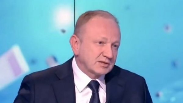 НАПРЕДЊАЦИ ОДГОВОРИЛИ ЂИЛАСУ: На крају ће морати да поједеш све што си изас*ао, кад се Вучић буде срео са Трампом НАПРЕДЊАЦИ ОДГОВОРИЛИ ЂИЛАСУ: На крају ће морати да поједеш све што си изас*ао, кад се Вучић буде срео са Трампом