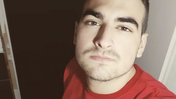НЕСТАО МЛАДИЋ ИЗ ПРЕДЕЈАНА: Давиду се од јуче губи сваки траг НЕСТАО МЛАДИЋ ИЗ ПРЕДЕЈАНА: Давиду се од јуче губи сваки траг