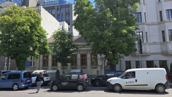 ПРОПАГАНДУ ХОЋЕ ДА ПРЕТВОРЕ У ИСТОРИЈУ: Скандал - Најављено отварање Музеја деведесетих у Београду, без знања и дозволе надлежних