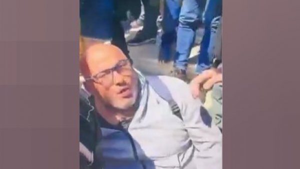 СУЗЕ ДЕЦЕ ЛИНЧОВАНОГ ПРОФЕСОРА: Због ових сцена плаче свака ћерка - не дирајте нам очеве! СУЗЕ ДЕЦЕ ЛИНЧОВАНОГ ПРОФЕСОРА: Због ових сцена плаче свака ћерка - не дирајте нам очеве!