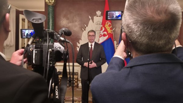 ВУЧИЋ ОТКРИО ДЕТАЉЕ РАЗГОВОРА: Тема била и притисци на Србију по питању КиМ