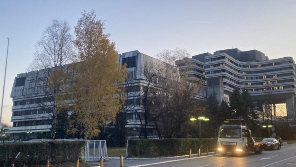 БОЛОВАО ОД ТЕШКЕ НЕУРОЛОШКЕ БОЛЕСТИ: На ВМА умро Зоран Јеличић БОЛОВАО ОД ТЕШКЕ НЕУРОЛОШКЕ БОЛЕСТИ: На ВМА умро Зоран Јеличић