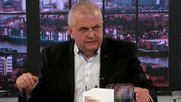 ЧАНАК КУКА НА ВУЧИЋА: Усташе га подржавају док напада председника Србије ЧАНАК КУКА НА ВУЧИЋА: Усташе га подржавају док напада председника Србије