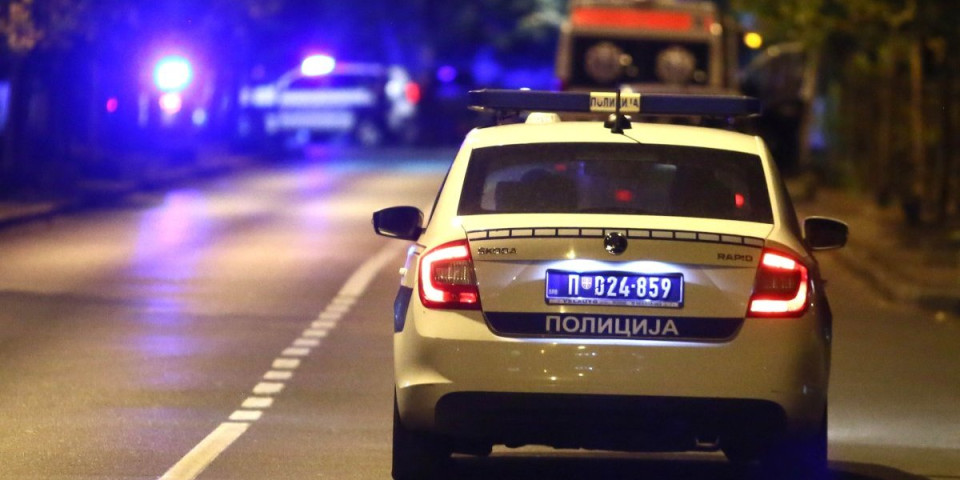 Scene iz horor filma kod Plavog mosta: Motociklista ostao na mestu mrtav, delovi vozila svuda po putu (VIDEO)