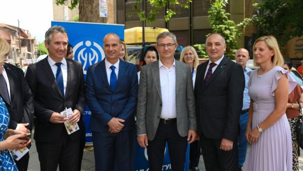 Компанија „Дунав осигурање“ на VI Међународном сајму лековитог, зачинског, украсног биља, пчелињих производа и гљива Компанија „Дунав осигурање“ на VI Међународном сајму лековитог, зачинског, украсног биља, пчелињих производа и гљива