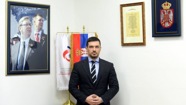 ОГЊЕНОВИЋ ОДГОВОРИО БИЉАНИ ЂОРЂЕВИЋ: Силеџије и лицемери из опозиције ОГЊЕНОВИЋ ОДГОВОРИО БИЉАНИ ЂОРЂЕВИЋ: Силеџије и лицемери из опозиције