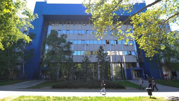 ПМФ У НОВОМ САДУ ДОНЕО ОДЛУКУ: Од 9. јуна реализује онлајн наставу