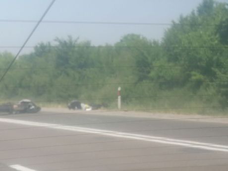 težak udes na ibarskoj kod skretanja za ripanj težak udes na ibarskoj kod skretanja za ripanj