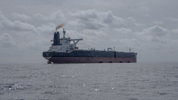 БЛУМБЕРГ ТВРДИ: Индијске рафинерије повећале куповину руске сирове нафте БЛУМБЕРГ ТВРДИ: Индијске рафинерије повећале куповину руске сирове нафте