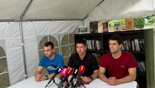 ДАЈЕМО ДРЖАВИ РОК ДО 28. ЈУНА ДА РЕШИ ПРОБЛЕМЕ Студенти који желе да уче: Остајемо у Пионирском парку (ВИДЕО) ДАЈЕМО ДРЖАВИ РОК ДО 28. ЈУНА ДА РЕШИ ПРОБЛЕМЕ Студенти који желе да уче: Остајемо у Пионирском парку (ВИДЕО)