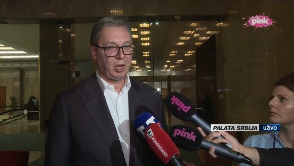 НАСИЉЕ И ОБОЈЕНА РЕВОЛУЦИЈА Вучић о блокадерима: Нема то никакве везе са правдом, у Хрватској и Грацу нико није излазио на улице НАСИЉЕ И ОБОЈЕНА РЕВОЛУЦИЈА Вучић о блокадерима: Нема то никакве везе са правдом, у Хрватској и Грацу нико није излазио на улице