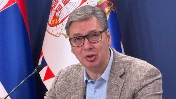 ДАВАЊЕ ЗЕЛЕНОГ СВЕТЛА ОТВОРЕН ПОЗИВ НА ГРАЂАНСКЕ СУКОБЕ Вучић: Биће још ухапшених, честитам полицији на професионалном послу ДАВАЊЕ ЗЕЛЕНОГ СВЕТЛА ОТВОРЕН ПОЗИВ НА ГРАЂАНСКЕ СУКОБЕ Вучић: Биће још ухапшених, честитам полицији на професионалном послу