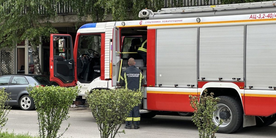Eksplozija u Kikindi, povređene dve osobe: Detonacija pomerila automobil u pokretu