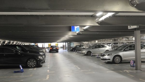 МОЖЕТЕ ПЛАТИТИ КАЗНУ ОД 500.000 ЕВРА: Ригорозна правила важе у овом месту, а тичу се гаража МОЖЕТЕ ПЛАТИТИ КАЗНУ ОД 500.000 ЕВРА: Ригорозна правила важе у овом месту, а тичу се гаража