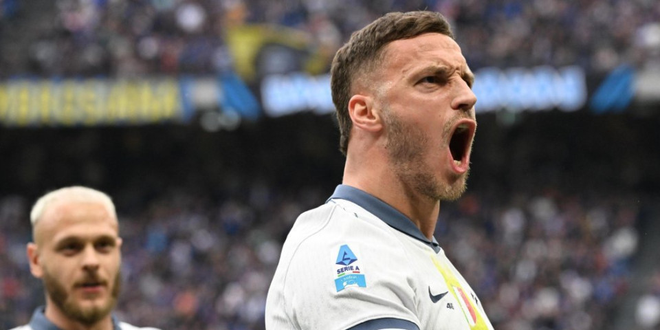 Deda i tata su "grobari", a on sanja gol Partizanu... Odzvanjaju ove reči Arnautovića
