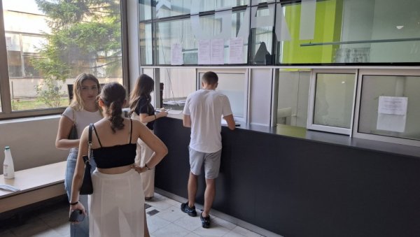 НА УНИВЕРЗИТЕТУ У БЕОГРАДУ ПОЧЕО ПРВИ УПИСНИ РОК, ПРИЈАВЕ ЈОШ ДАНАС: Највише пријава на грађевини НА УНИВЕРЗИТЕТУ У БЕОГРАДУ ПОЧЕО ПРВИ УПИСНИ РОК, ПРИЈАВЕ ЈОШ ДАНАС: Највише пријава на грађевини