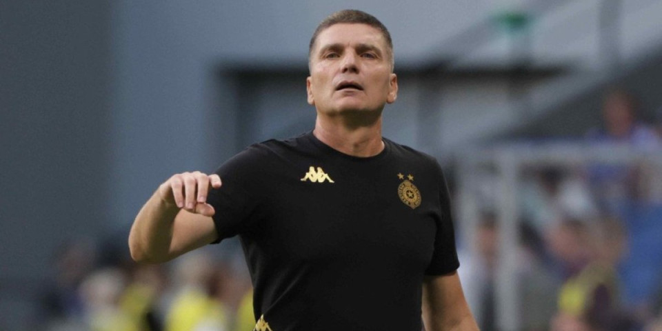 Možda bi javnosti bilo draže... Oglasio se trener Partizana posle Bratskog kupa