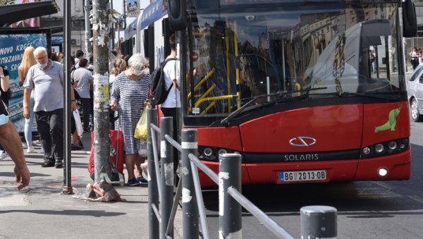 У БЕОГРАДУ ЈУТРОС СВЕ УЛИЦЕ ПРОХОДНЕ: Саобраћај се одвија нормално, ГСП саобраћа по редовном реду вожње