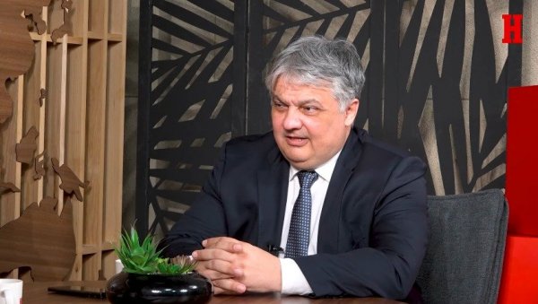 ШОКИРАН САМ Лучић: Ирационални и опасни напади Приштине на Телеком Србија ШОКИРАН САМ Лучић: Ирационални и опасни напади Приштине на Телеком Србија