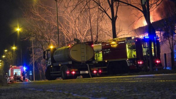 СПАСЕНО ВИШЕ ОД 10 ОСОБА У ПОЖАРИМА Дачић: Никада више интервенција него ове године СПАСЕНО ВИШЕ ОД 10 ОСОБА У ПОЖАРИМА Дачић: Никада више интервенција него ове године