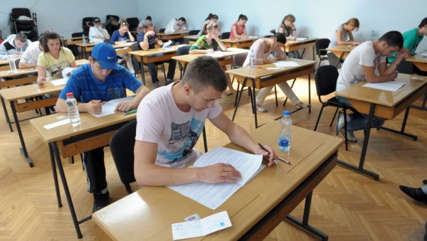 ПРИПРЕМА ЗА ПРИЈЕМНИ И ДО 57.000 - Настава на неким факултетима почиње ових дана, на некима траје још од децембра