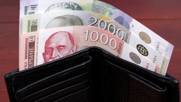НОВИХ 5.000 ДИНАРА ПОМОЋИ УСКОРО СТИЖЕ ЗА 200.000 ГРАЂАНА: Важне информације о исплати