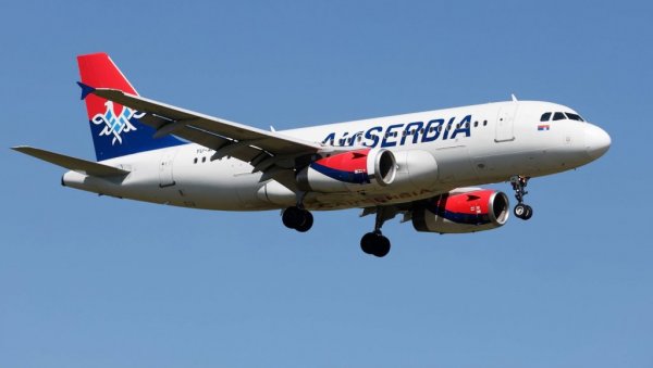 ШИРИ СЕ МОЋНА СРПСКА ФЛОТА: Нови ербас А320 стигао у Ер Србију